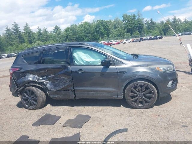 2017 FORD ESCAPE SE 14