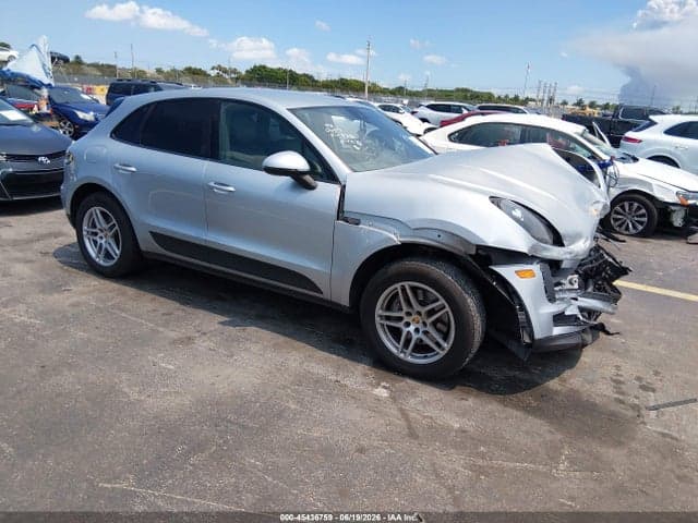 2020 PORSCHE MACAN