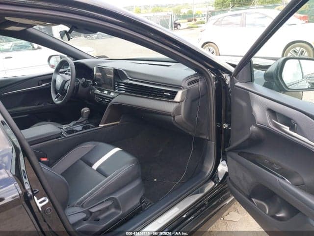 2025 TOYOTA CAMRY SE 5