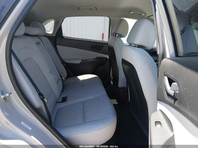 2022 HYUNDAI KONA SEL 8