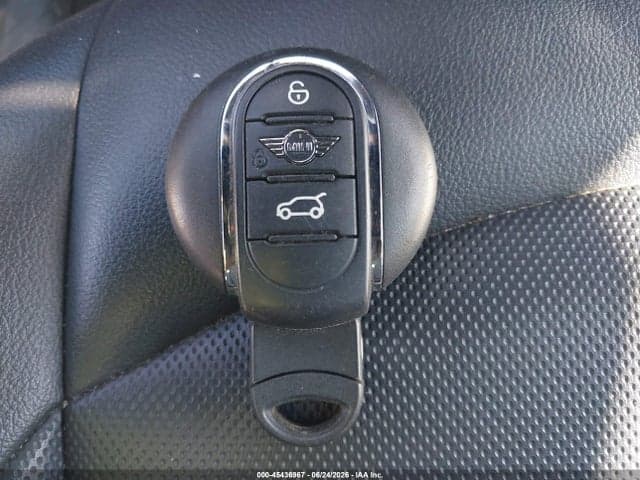 2020 MINI COUNTRYMAN COOPER 11