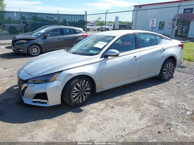 2023 NISSAN ALTIMA SV FWD 2