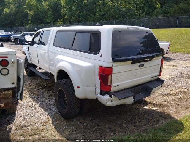 2021 FORD F-350 LARIAT 3