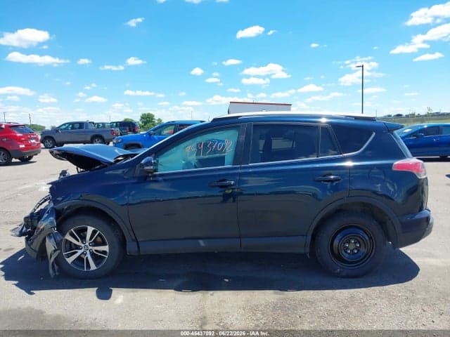 2017 TOYOTA RAV4 XLE 15