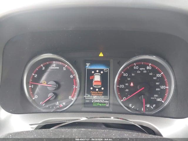 2017 TOYOTA RAV4 SE 7