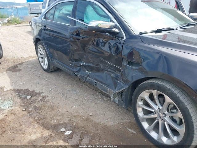 2019 FORD TAURUS LIMITED 6