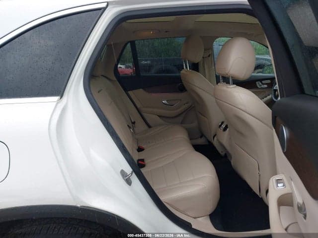 2021 MERCEDES-BENZ GLC 300 4MATIC SUV 8
