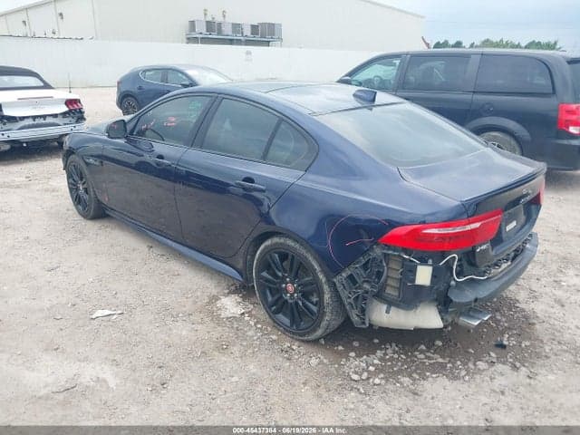 2017 JAGUAR XE 20D 3