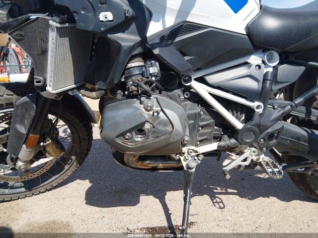 2021 BMW R 1250 GS 9