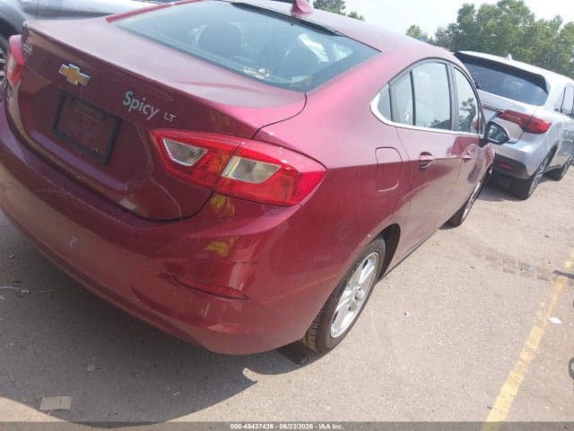 2017 CHEVROLET CRUZE LT AUTO 4