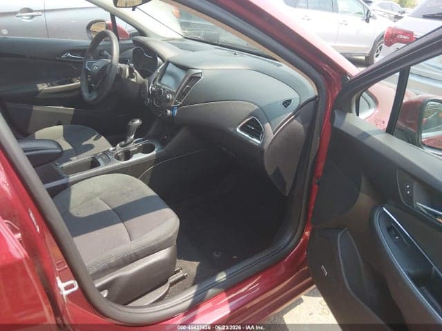 2017 CHEVROLET CRUZE LT AUTO 5