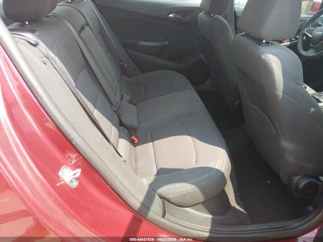 2017 CHEVROLET CRUZE LT AUTO 8