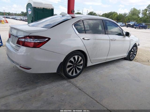 2017 HONDA ACCORD HYBRID EX-L 4