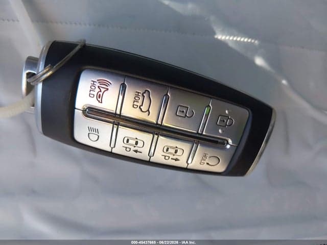 2024 GENESIS ELECTRIFIED GV70 11