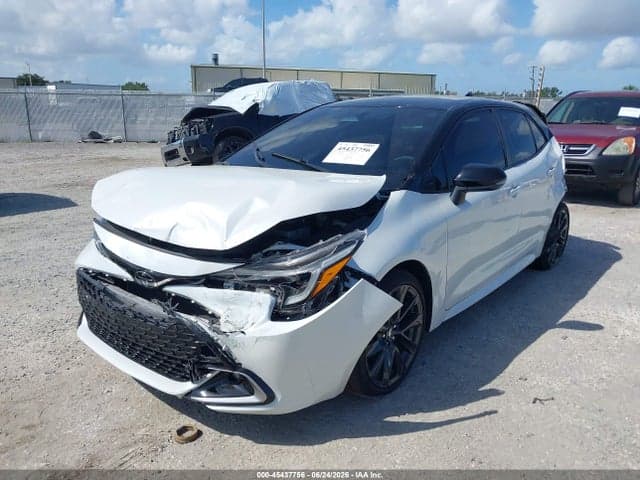 2023 TOYOTA COROLLA XSE 2