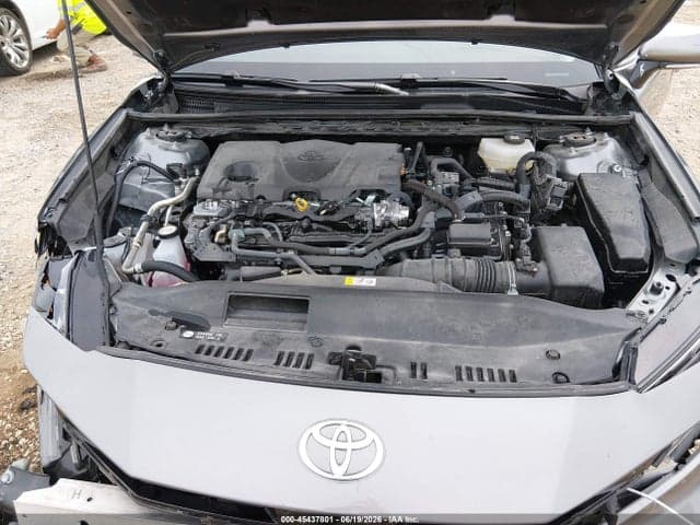 2025 TOYOTA CAMRY XLE 10