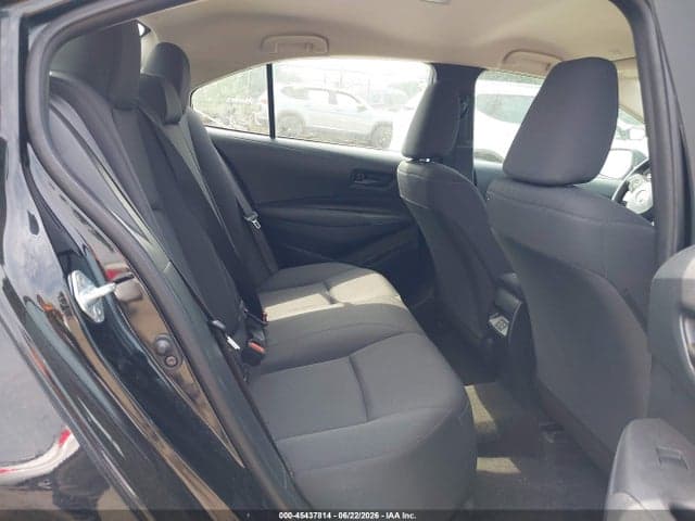 2024 TOYOTA COROLLA LE 8