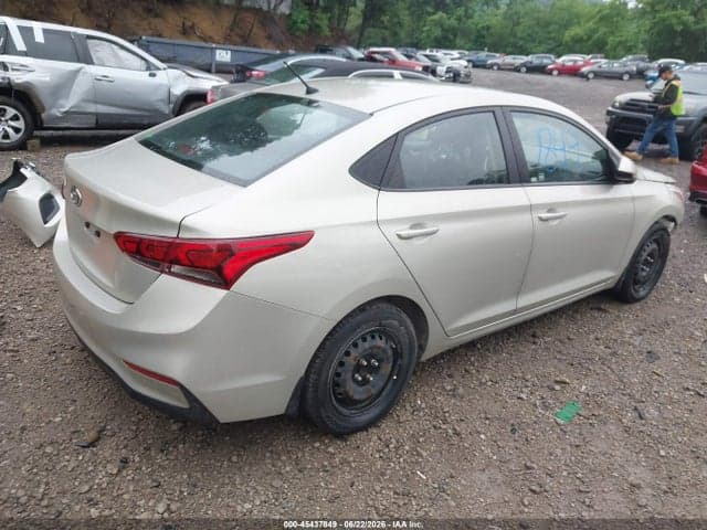 2020 HYUNDAI ACCENT SE 4