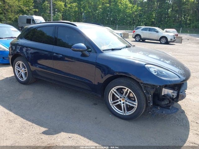 2019 PORSCHE MACAN 1