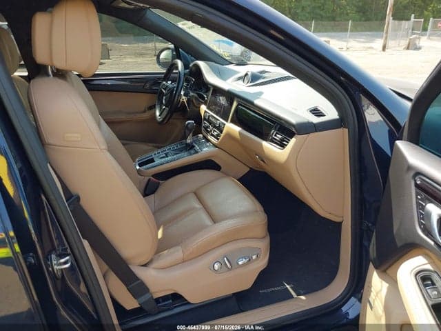 2019 PORSCHE MACAN 5