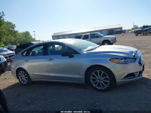 2017 FORD FUSION SE 12