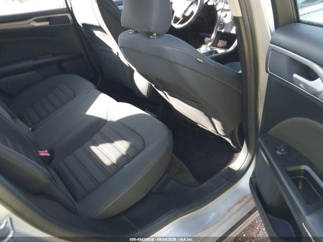 2017 FORD FUSION SE 8