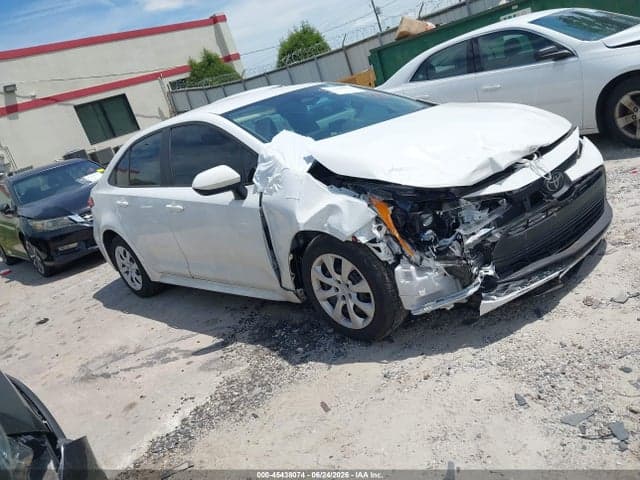 2024 TOYOTA COROLLA LE 1
