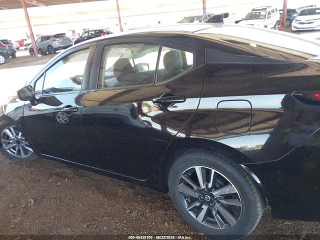 2021 NISSAN VERSA SV XTRONIC CVT 14