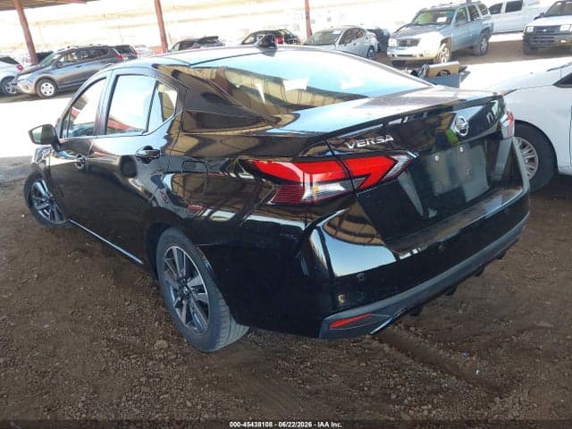 2021 NISSAN VERSA SV XTRONIC CVT 3