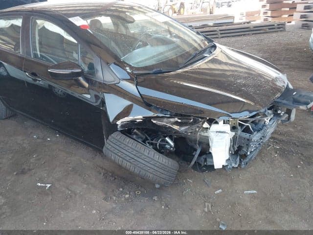 2021 NISSAN VERSA SV XTRONIC CVT 6