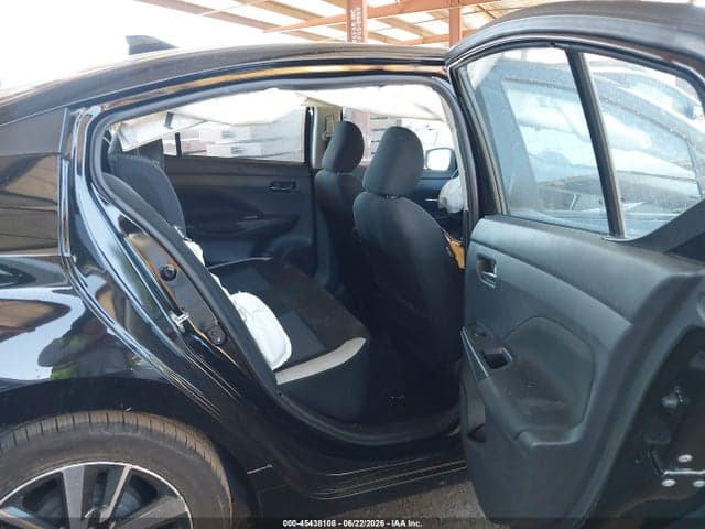 2021 NISSAN VERSA SV XTRONIC CVT 8