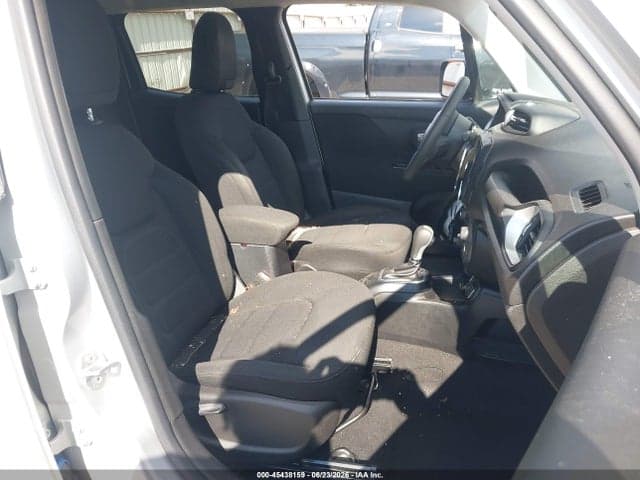 2019 JEEP RENEGADE LATITUDE FWD 5