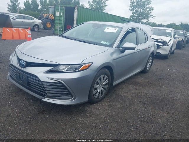 2022 TOYOTA CAMRY LE HYBRID 2
