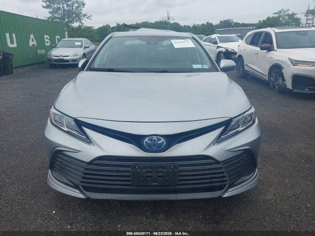 2022 TOYOTA CAMRY LE HYBRID 12