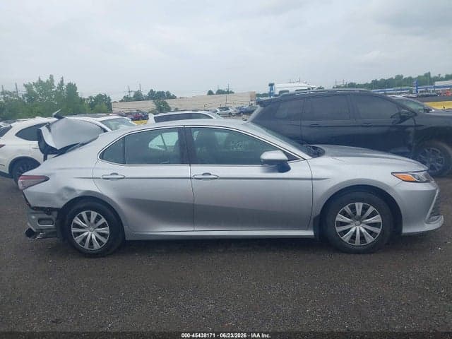2022 TOYOTA CAMRY LE HYBRID 13