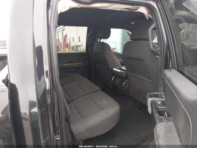 2023 FORD F-150 XLT 8