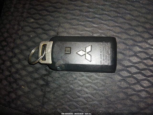 2017 MITSUBISHI OUTLANDER SE/SEL 11