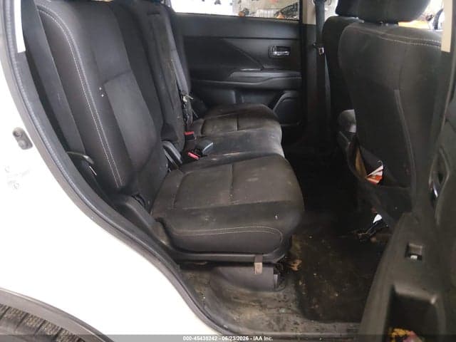 2017 MITSUBISHI OUTLANDER SE/SEL 8