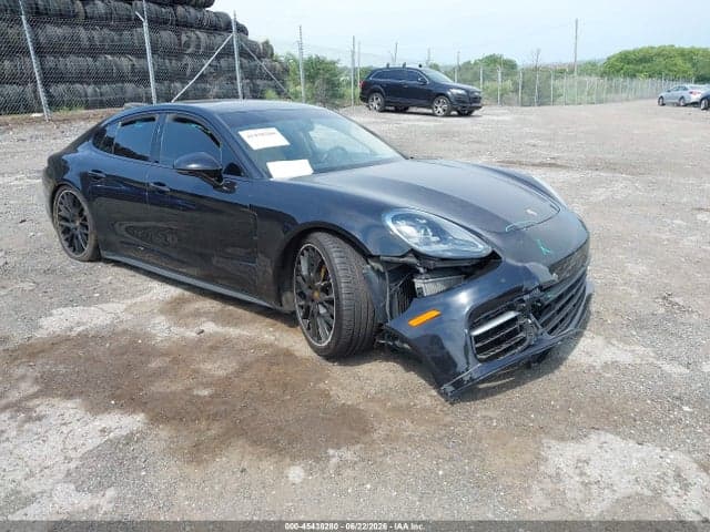 2018 PORSCHE PANAMERA 4S