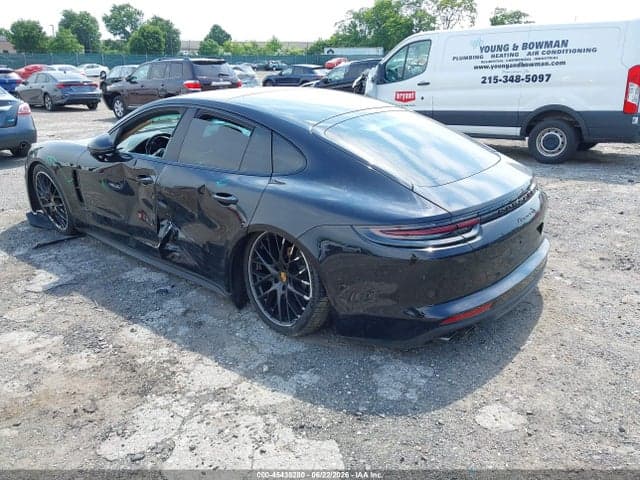 2018 PORSCHE PANAMERA 4S 3