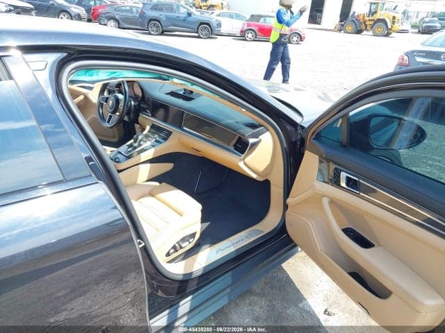 2018 PORSCHE PANAMERA 4S 5
