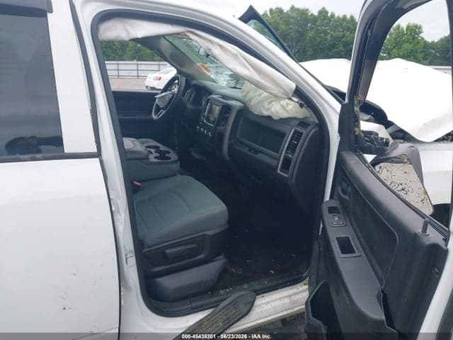 2017 RAM 1500 5