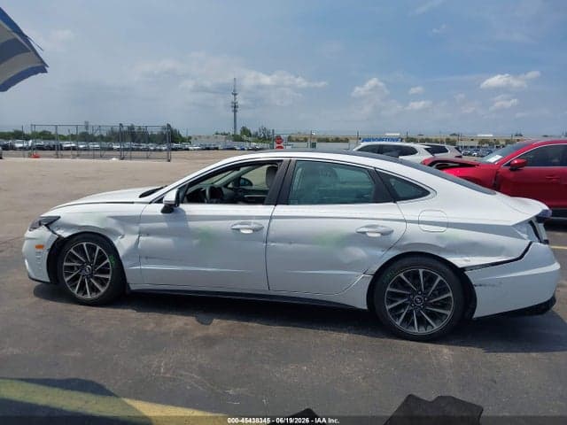 2022 HYUNDAI SONATA LIMITED 15