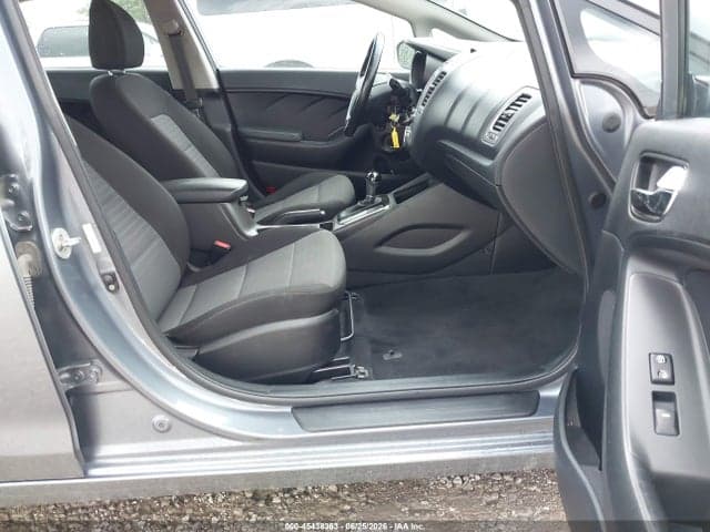 2017 KIA FORTE S 5
