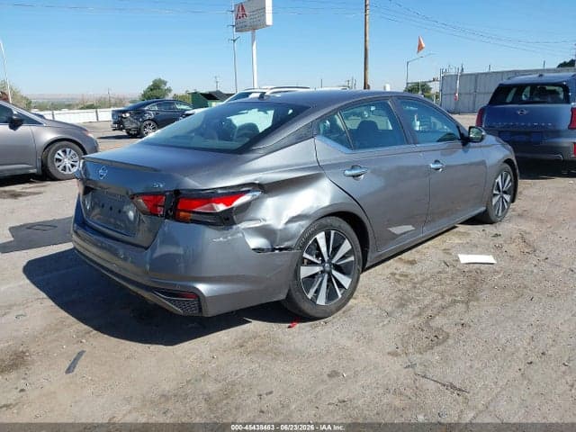 2021 NISSAN ALTIMA SV FWD 4
