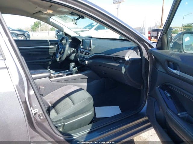 2021 NISSAN ALTIMA SV FWD 5