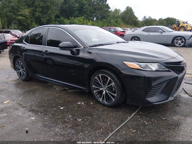 2019 TOYOTA CAMRY SE - 1
