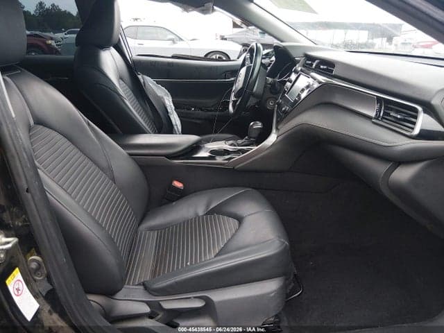 2019 TOYOTA CAMRY SE 5