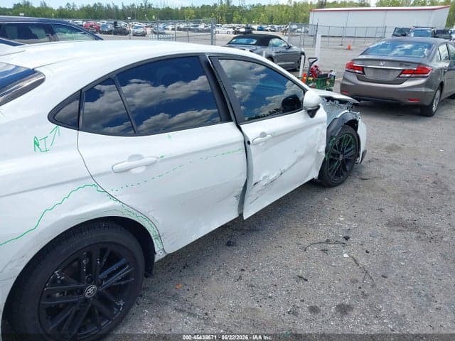 2026 TOYOTA CAMRY SE 6