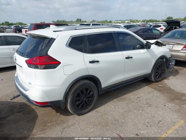 2017 NISSAN ROGUE SV 4
